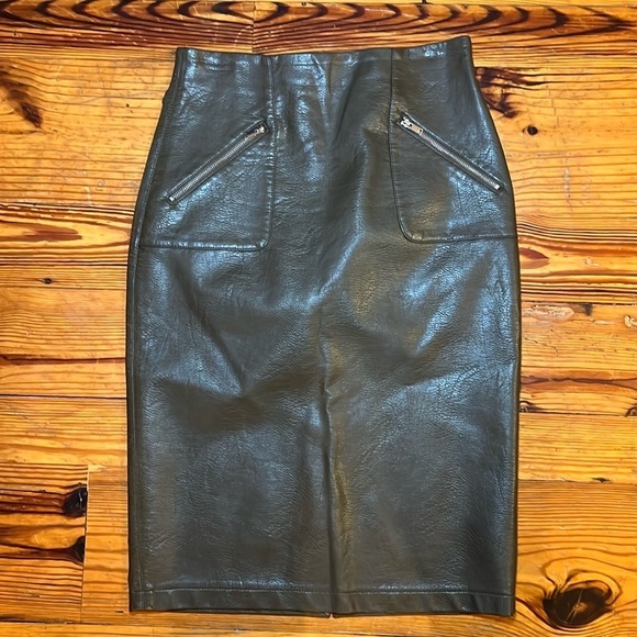 ZARA High Waisted Faux Leather Midi Pencil Skirt Dark Olive Green Zipped Pockets - Picture 3 of 7